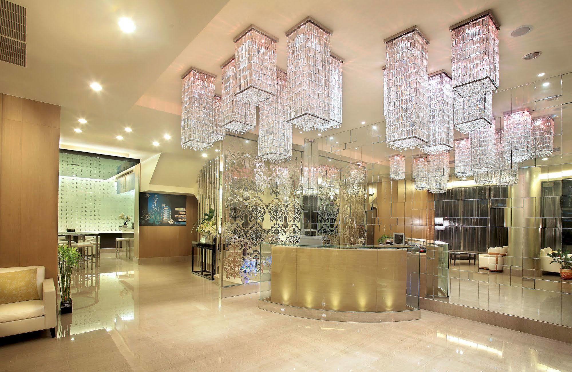 The Crystal Resort Sun Moon Lake Yuchi Interior foto